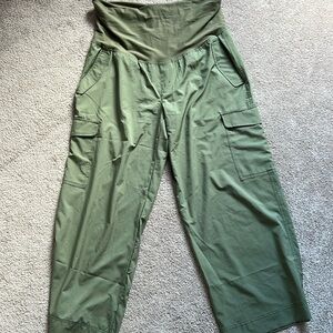 Maternity Lightweight Cargo Pants